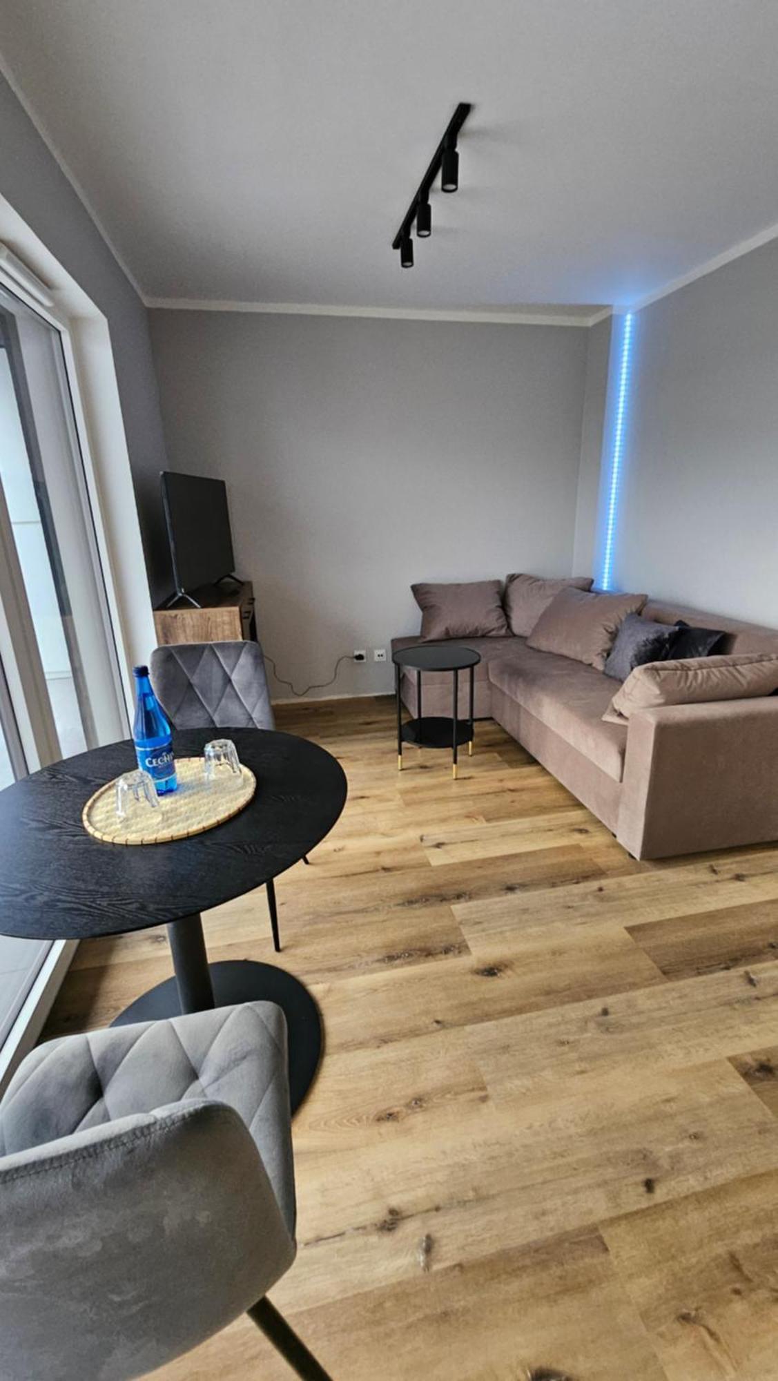 Apartament Bulgarska 59 - Sypialnia I Salon - 40M2 - Self Check In 24H Poznań Zewnętrze zdjęcie