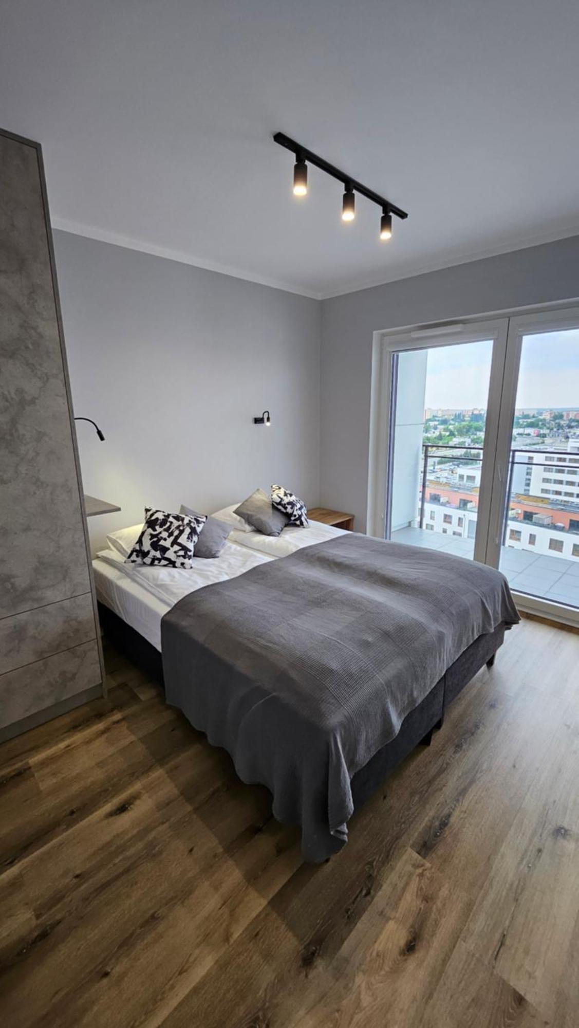 Apartament Bulgarska 59 - Sypialnia I Salon - 40M2 - Self Check In 24H Poznań Zewnętrze zdjęcie